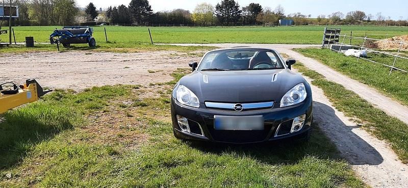 Gebraucht Opel GT 264 PS (194 kW) 2008 Schwarz Cabrio