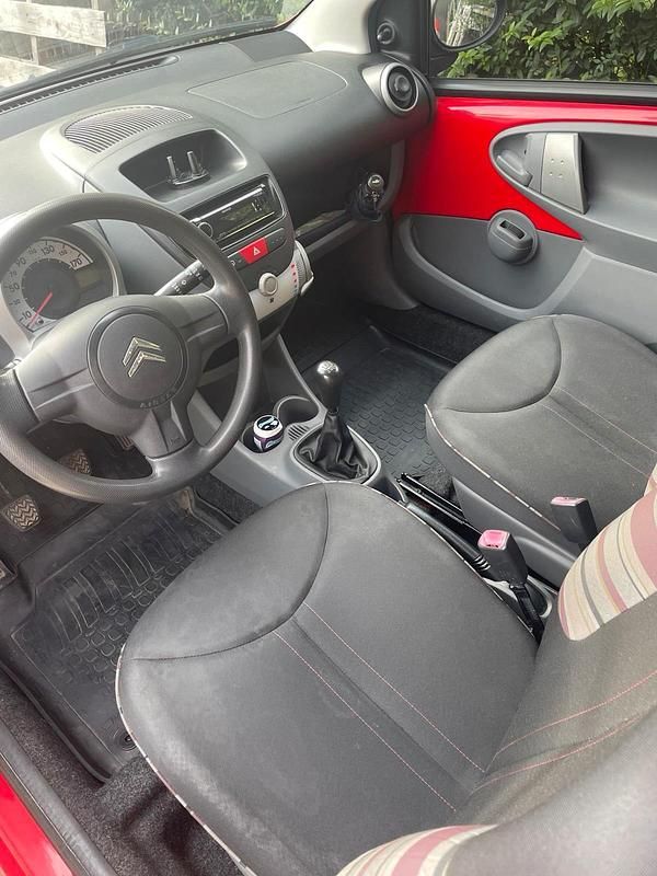 Gebraucht Citroën C1 68 PS (50 kW) 2009 Rot Kleinwagen