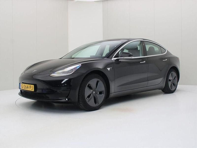 Schwarz Gebraucht 2019 Tesla Model 3 Standard Range Limousine | 20.900 € (Fairer Preis) - Bild 1/4