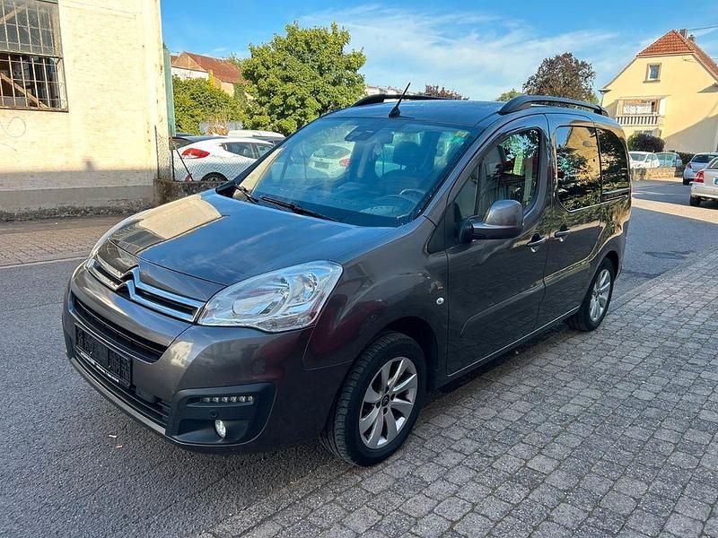 Braun Gebraucht 2017 Citroën Berlingo Shine Van / Kleinbus | 6.100 € (Superpreis) - Bild 1/4