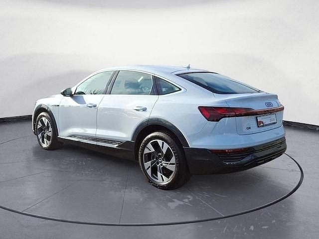 Gebraucht Audi Q8 Sportback e-tron Advanced Plus 300 kW (408 PS) 2024 Gletscherweiß metallic SUV