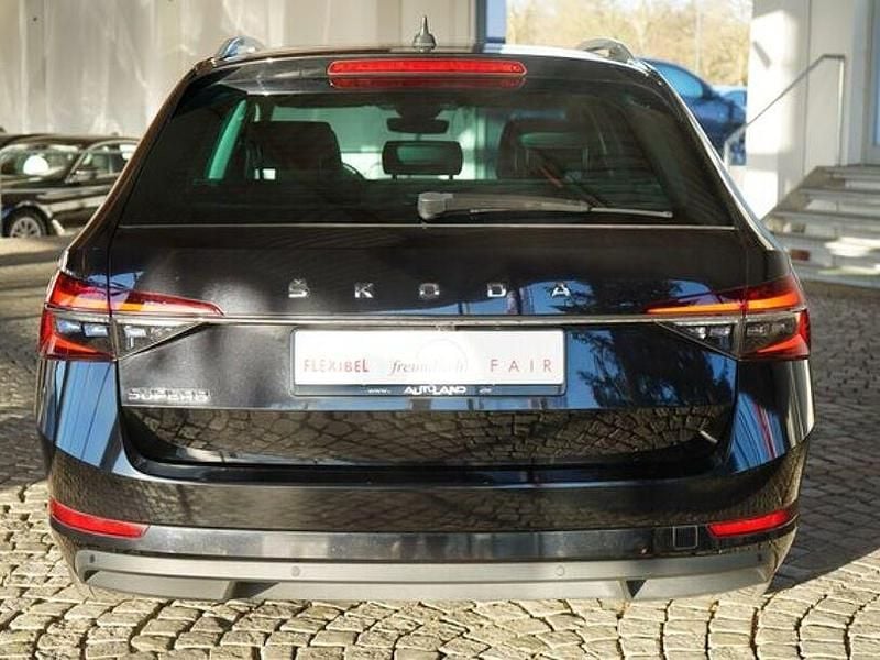 Gebraucht Skoda Superb Premium Edition 200 PS (147 kW) 2022 Schwarz Kombi