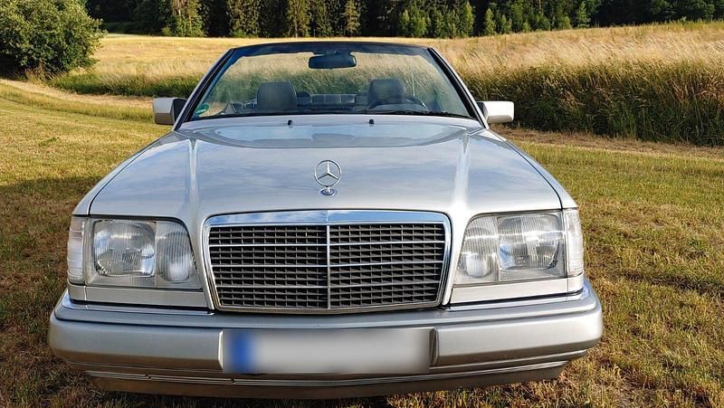 Gebraucht Mercedes E320 Edition 220 PS (161 kW) 1997 Silber Cabrio