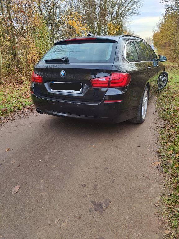 Gebraucht BMW 528 Sport Line 245 PS (180 kW) 2013 Schwarz Kombi