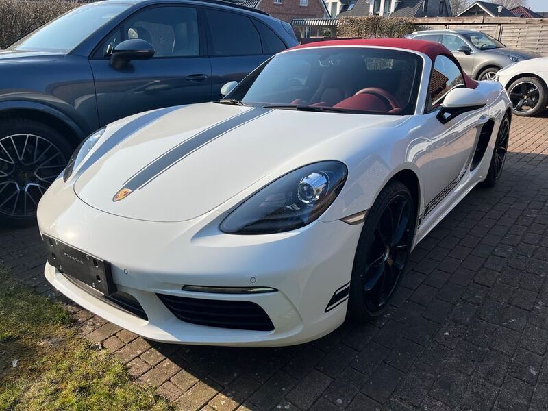 Weiß Neu 2025 Porsche 718 Boxster Edition Cabrio | 62.770 € - Bild 1/4
