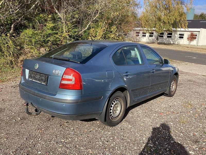 Gebraucht Skoda Octavia 2008 Blau Limousine