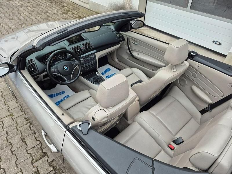 Gebraucht BMW 125 Cabriolet Performance 218 PS (160 kW) 2009 Beige Cabrio