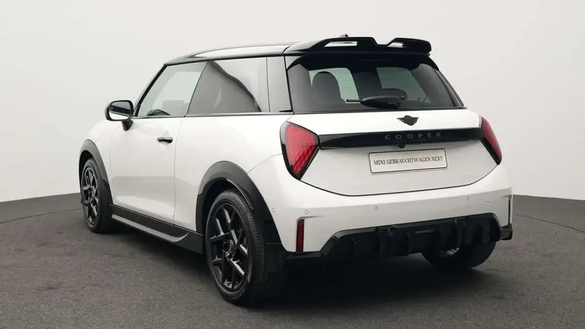 Gebraucht Mini John Cooper Works 156 PS (114 kW) 2025 Weiß Kleinwagen