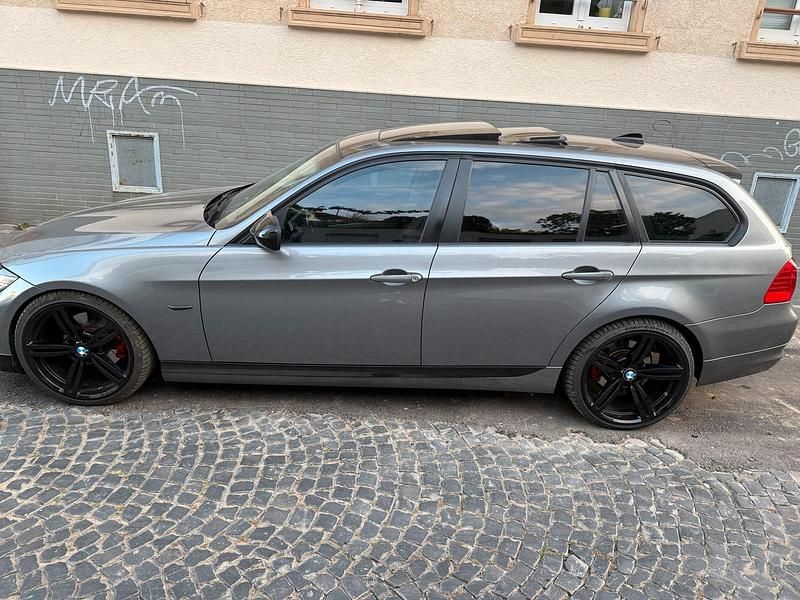 Occasion BMW 320 184 ch (135 kW) 2011 Gris Break