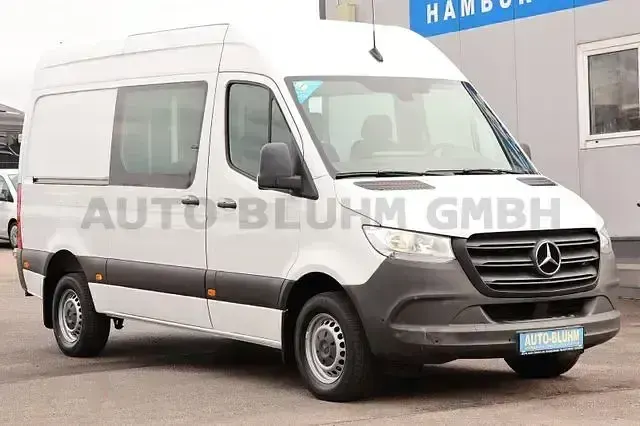 Używany Mercedes Sprinter 143 KM (105 kW) 2021 Biały Van