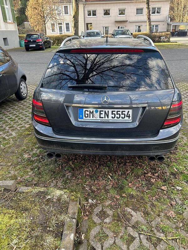 Gebraucht Mercedes C220 Classic 170 PS (125 kW) 2010 Andere farben Kombi