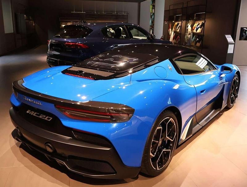 Neu Maserati MC20 630 PS (463 kW) 2026 Blau