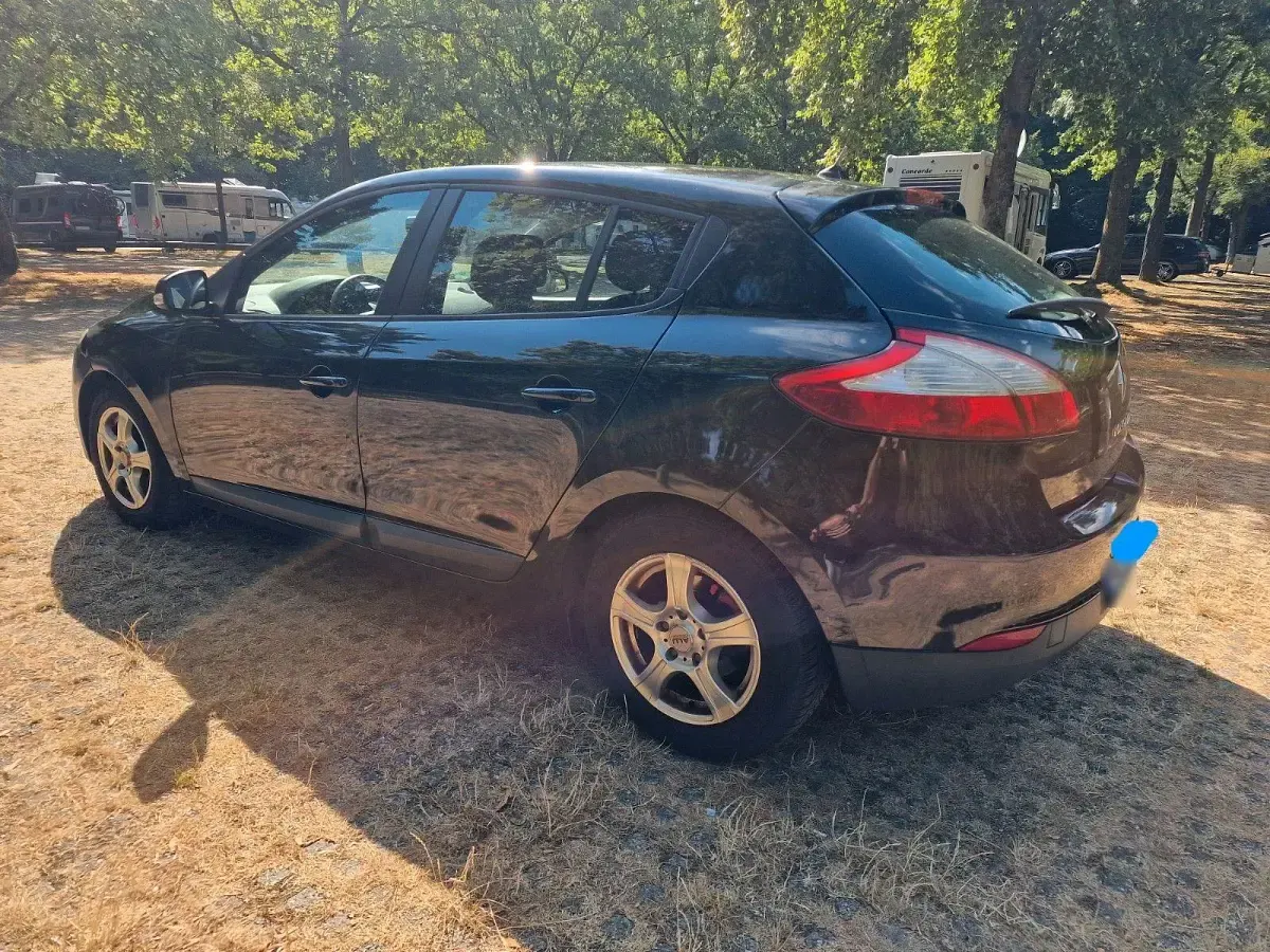 Gebraucht Renault Mégane III Expression 101 PS (74 kW) 2009 Schwarz Limousine
