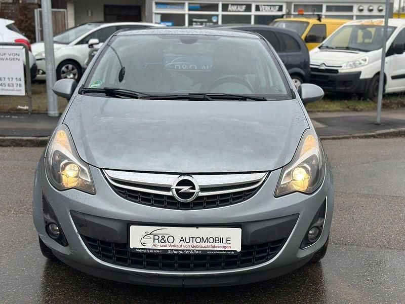 Gebraucht Opel Corsa Innovation 101 PS (74 kW) 2011 Silber Limousine
