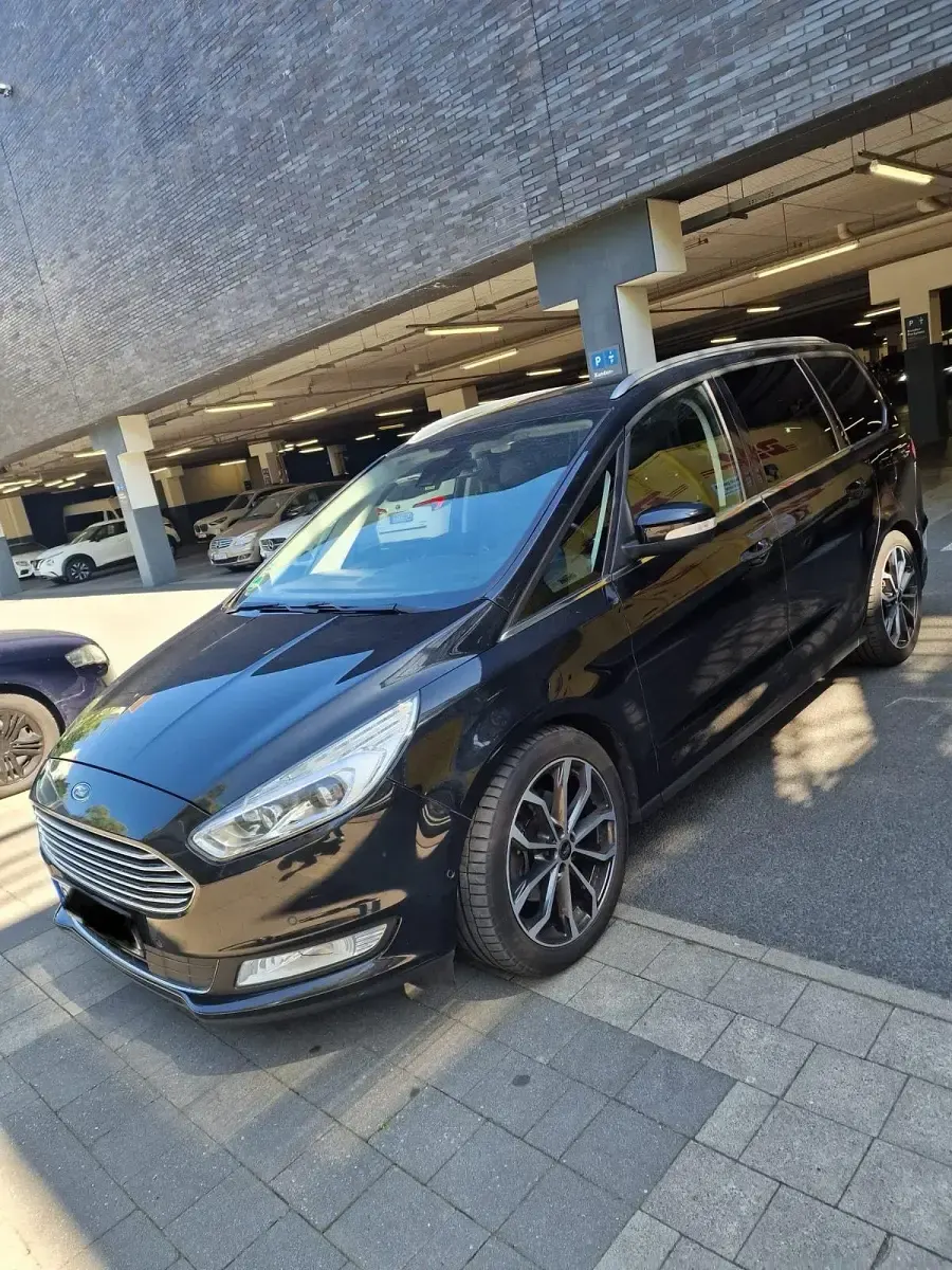 Używany Ford Galaxy Titanium 210 KM (154 kW) 2015 Czarny Minivan
