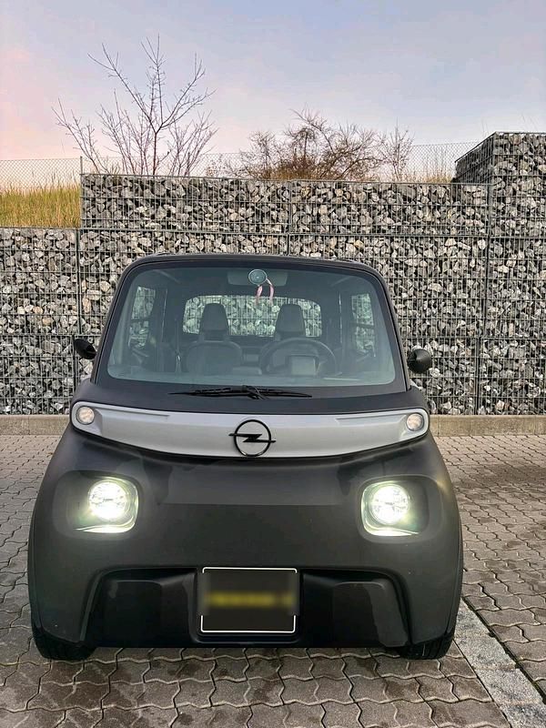 Grau Gebraucht 2023 Opel Rocks-e S Kleinwagen | 7.200 € - Bild 1/4