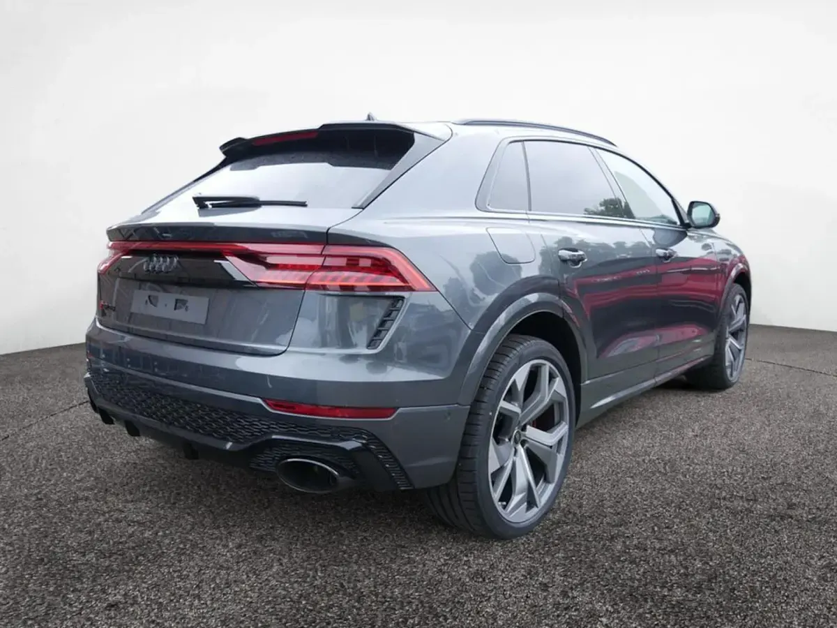 Gebraucht Audi Q8 Sport 600 PS (441 kW) 2023 Daytonagrau perleffekt SUV