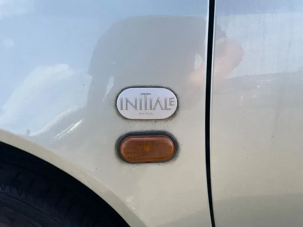 Gebraucht Renault Twingo Initiale 75 PS (55 kW) 1999 Gold Kleinwagen
