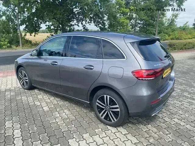 Gebraucht Mercedes B250e 102 PS (75 kW) 2022 Andere Kleinwagen