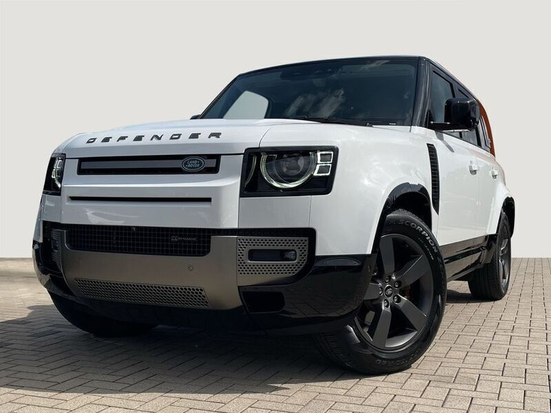 Weiss Gebraucht 2022 Land Rover Defender SE Dynamic SUV | 61.990 € - Bild 1/4