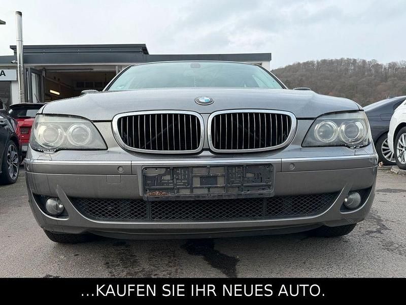Gebraucht BMW 740L 306 PS (225 kW) 2005 Grau Limousine