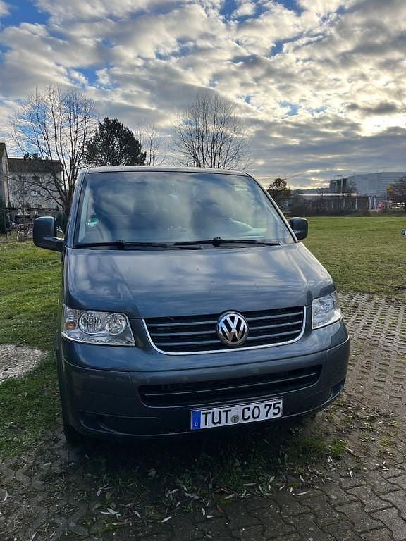 Gebraucht VW T5 131 PS (96 kW) 2007 Grau Van
