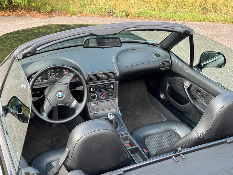 Gebraucht BMW Z3 116 PS (85 kW) 1998 Schwarz Cabrio