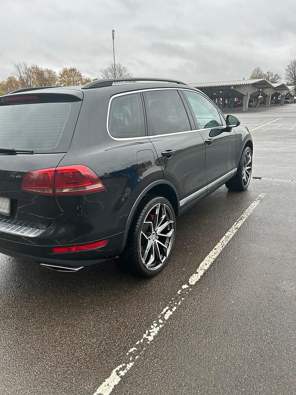 Gebraucht VW Touareg 204 PS (150 kW) 2011 Schwarz SUV
