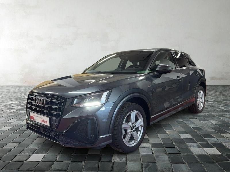 Gebraucht Audi Q2 Comfort 150 PS (110 kW) 2022 Daytonagrau perleffekt SUV