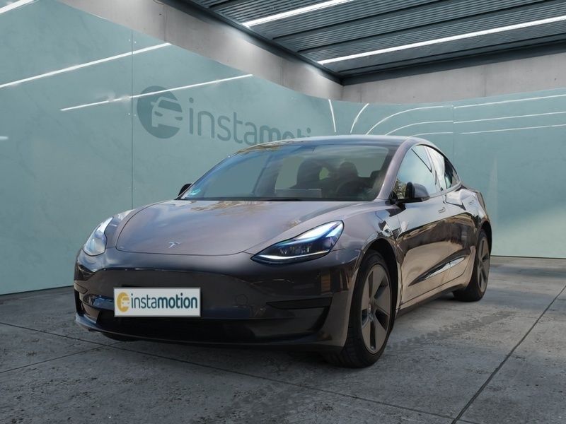 Gebraucht Tesla Model 3 Standard Range 239 kW (325 PS) 2022 Silber Limousine