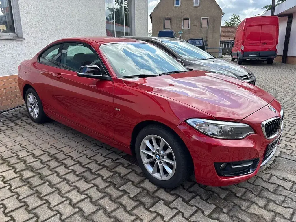 Gebraucht BMW 218 Sport Line 150 PS (110 kW) 2015 Rot Coupé