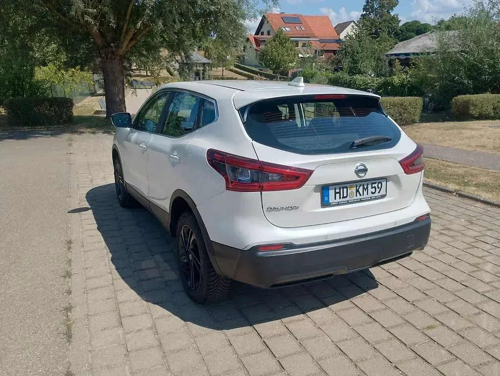 Gebraucht Nissan Qashqai N-Connecta 159 PS (116 kW) 2020 Weiß SUV
