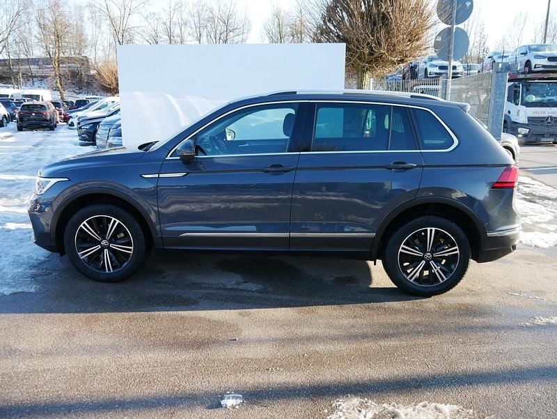 Gebraucht VW Tiguan Life 2021 Delfingrau metallic SUV