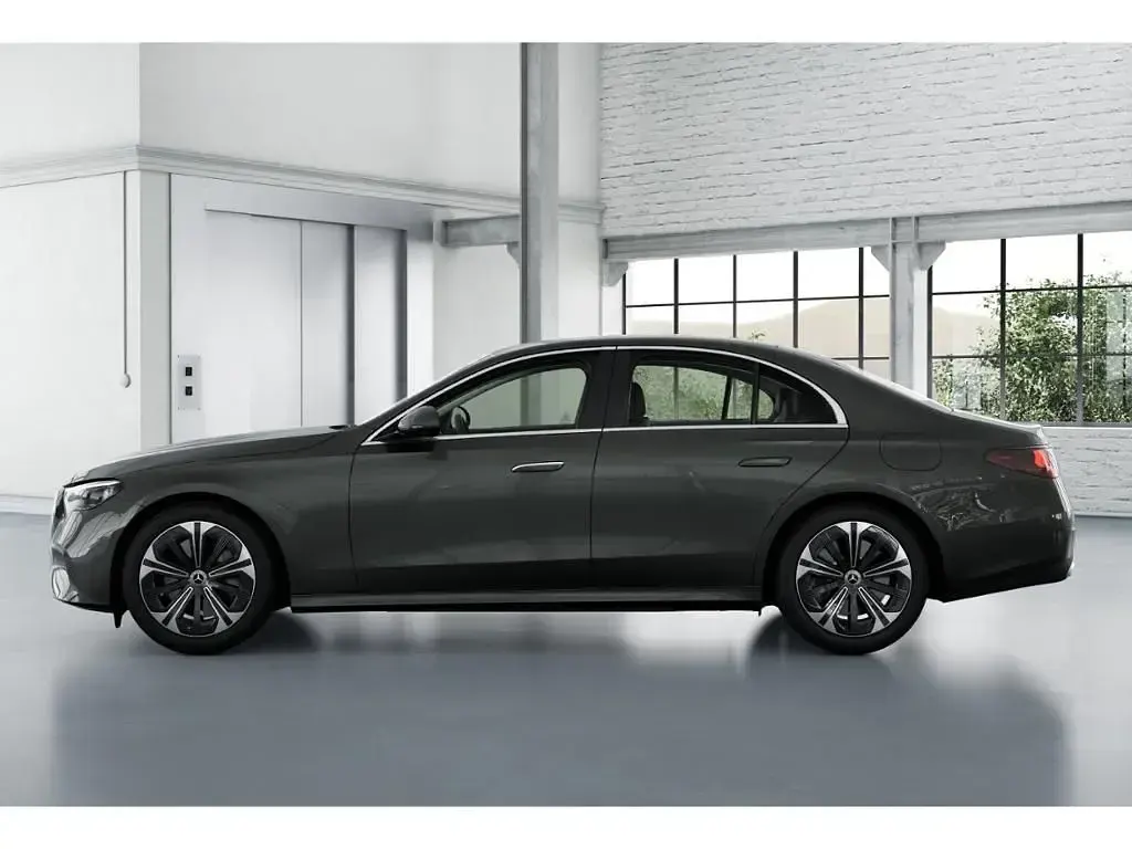 Gebraucht Mercedes E300 Advanced Plus 204 PS (150 kW) 2024 Grau Limousine