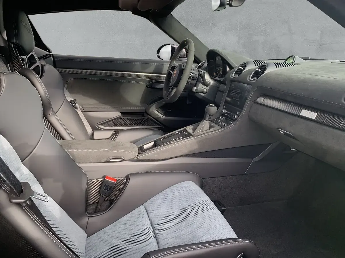Neu Porsche 718 500 PS (367 kW) 2025 Silber Cabrio