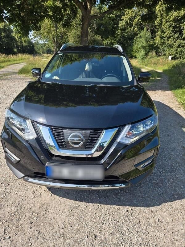 Schwarz Gebraucht 2018 Nissan X-Trail N-Connecta SUV | 14.500 € (Superpreis) - Bild 1/4