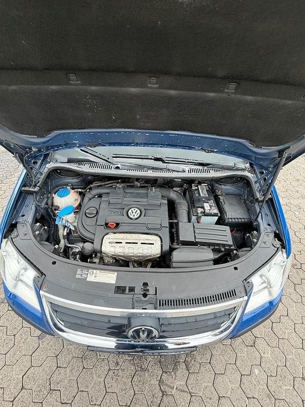 Gebraucht VW Touran 140 PS (102 kW) 2009 Blau Van / Kleinbus