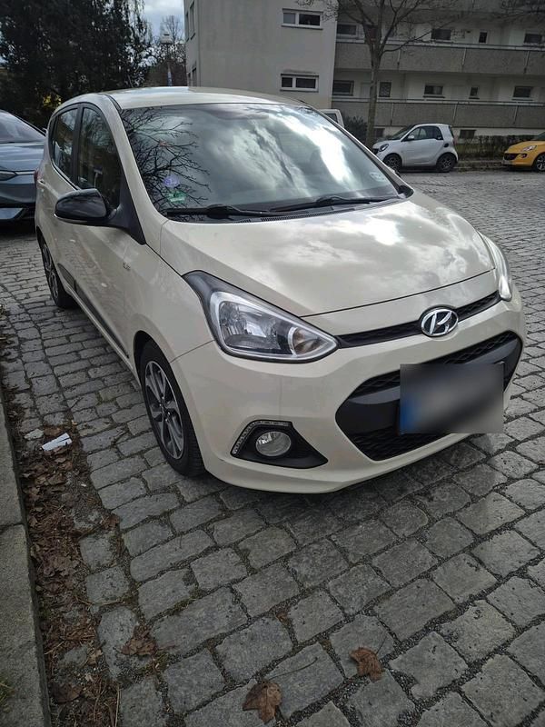 Gebraucht Hyundai i10 87 PS (63 kW) 2015 Andere farben Kleinwagen