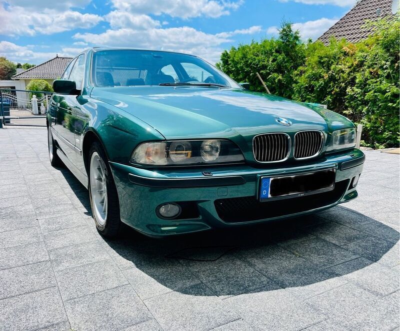 Grün Gebraucht 1996 BMW 535 Limousine | 18.200 € - Bild 1/4