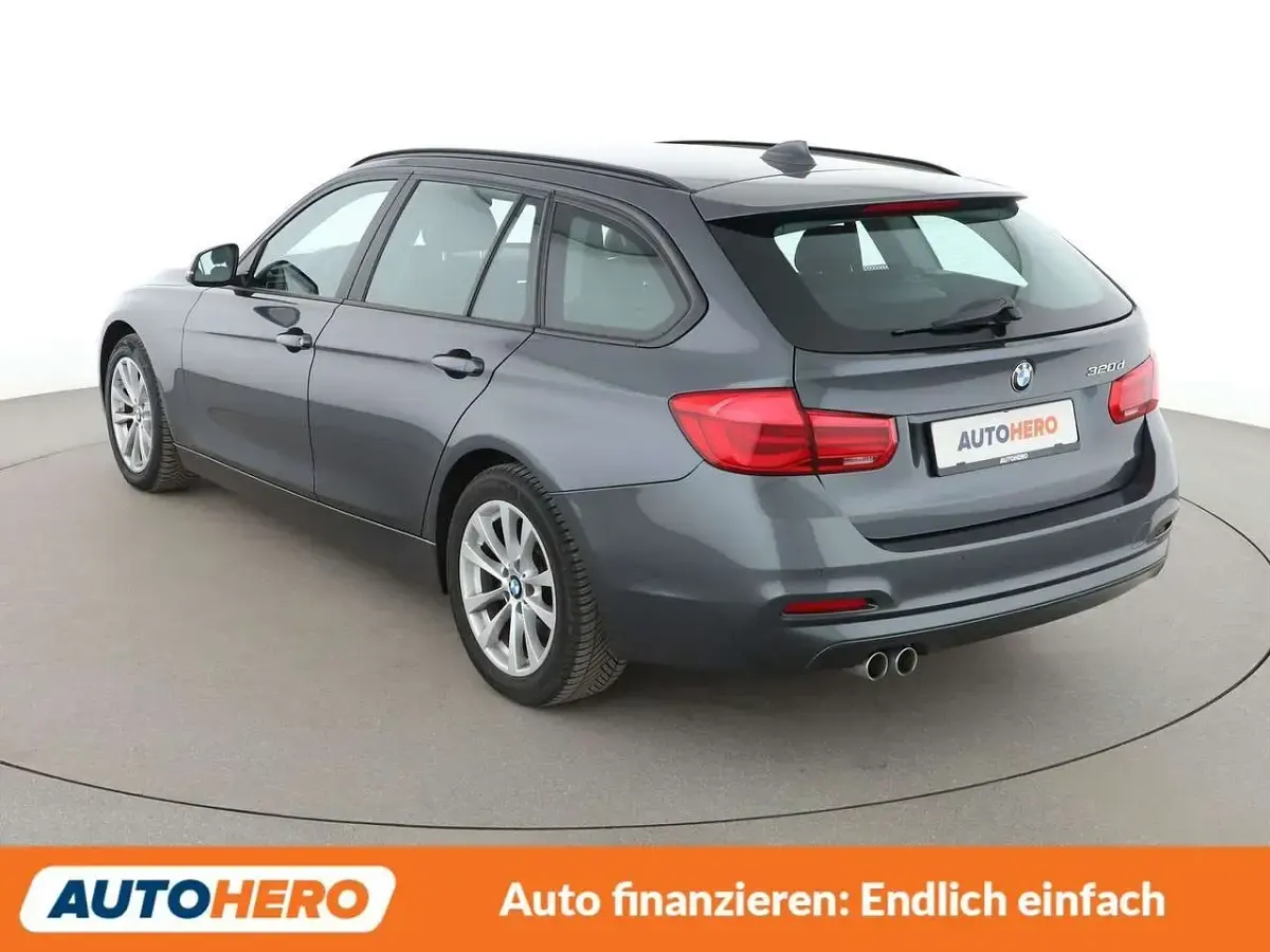 Gebraucht BMW 320 Advantage 190 PS (139 kW) 2019 Mineralgrau Kombi