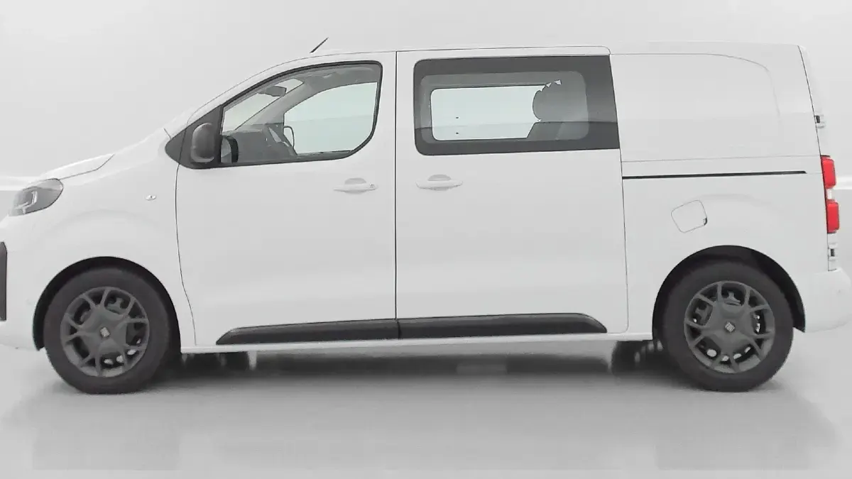 Neu Fiat Scudo Connect 177 PS (130 kW) 2025 (blanc icy) Van