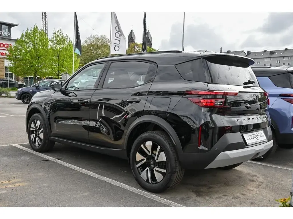 Neu Opel Frontera 145 PS (106 kW) 2026 Schwarz SUV