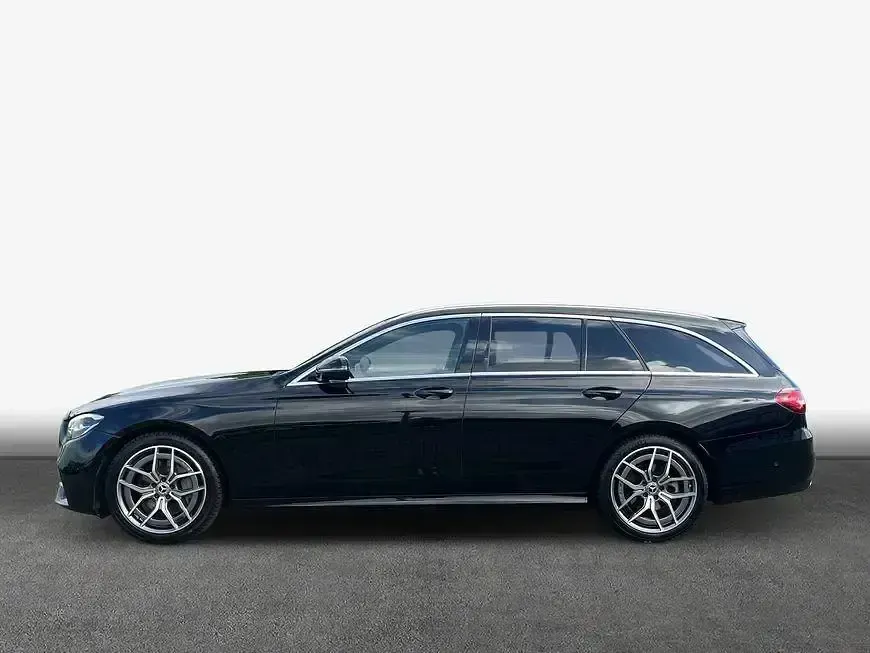 Gebraucht Mercedes E220 AMG line 200 PS (147 kW) 2023 Schwarz Kombi