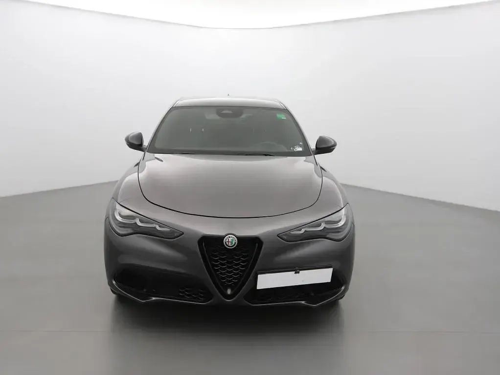 Gebraucht Alfa Romeo Stelvio Sprint 162 PS (119 kW) 2024 Gris vesuvio SUV
