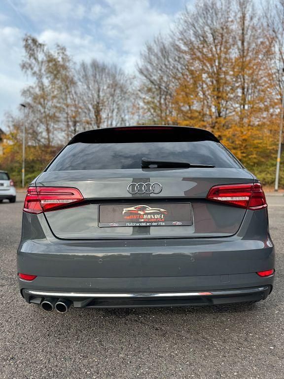 Gebraucht Audi A3 Design 150 PS (110 kW) 2019 Grau Limousine