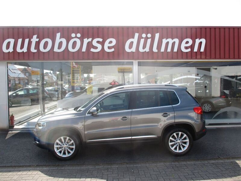 Grau Gebraucht 2014 VW Tiguan Sportline SUV | 11.999 € (Fairer Preis) - Bild 1/4