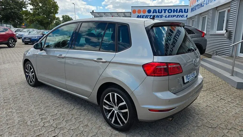 Gebraucht VW Golf Sportsvan Comfortline 110 PS (80 kW) 2015 Silber Van / Kleinbus