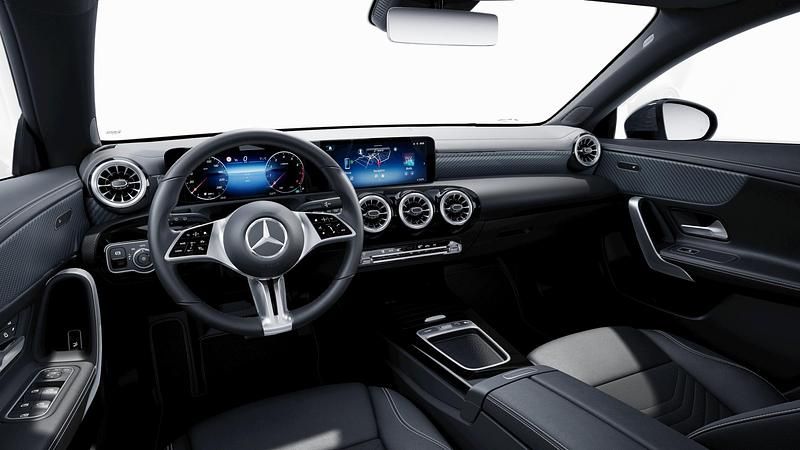 Nachtschwarz Neu 2025 Mercedes CLA200 Shooting Brake Kombi | 53.598 € (Guter Preis) - Bild 1/3