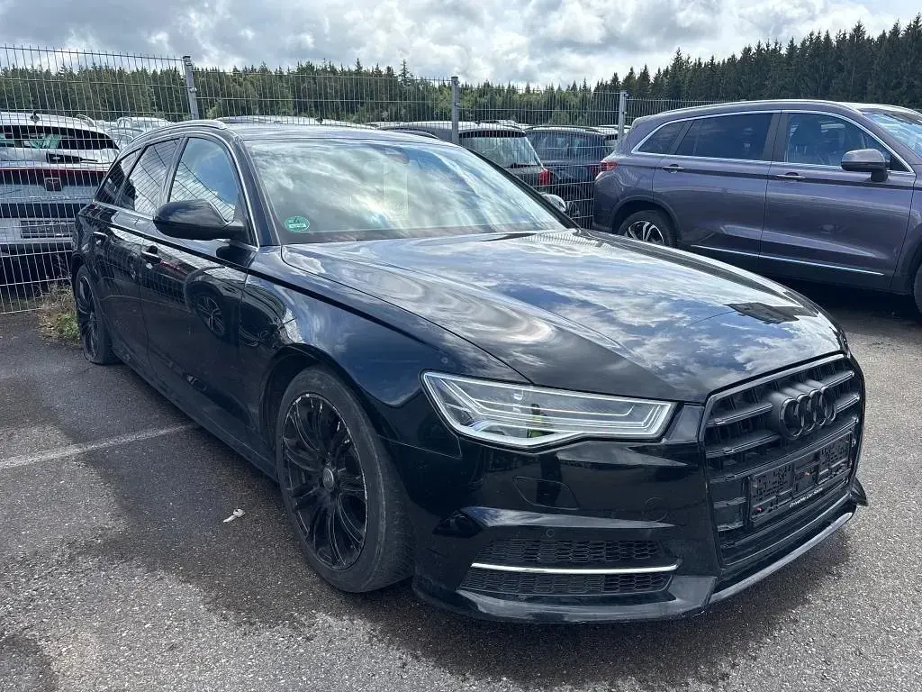 Gebraucht Audi A6 Ambiente 272 PS (200 kW) 2015 Schwarz Kombi