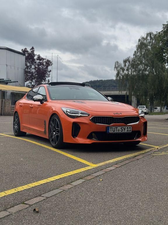 Gebraucht Kia Stinger GT 366 PS (269 kW) 2021 Orange Kleinwagen